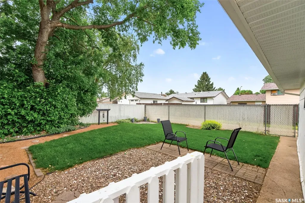 1612 Rutherford Street Moose Jaw SK S6H 7C7