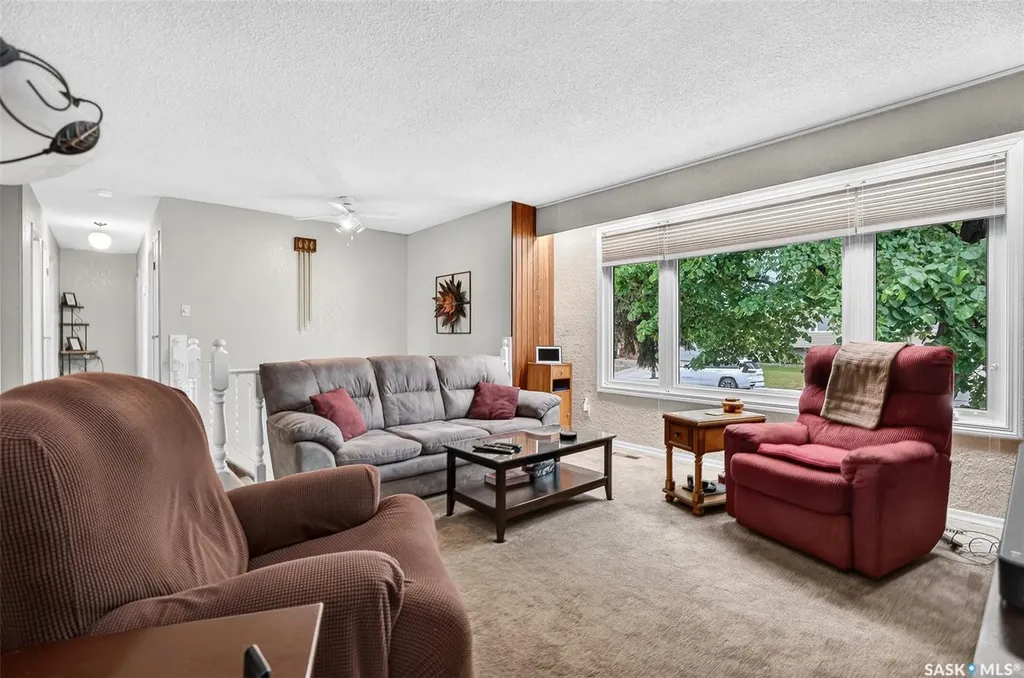 1612 Rutherford Street Moose Jaw SK S6H 7C7