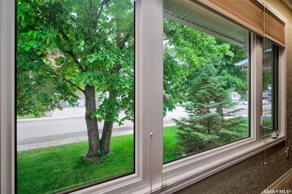 1612 Rutherford Street Moose Jaw SK S6H 7C7