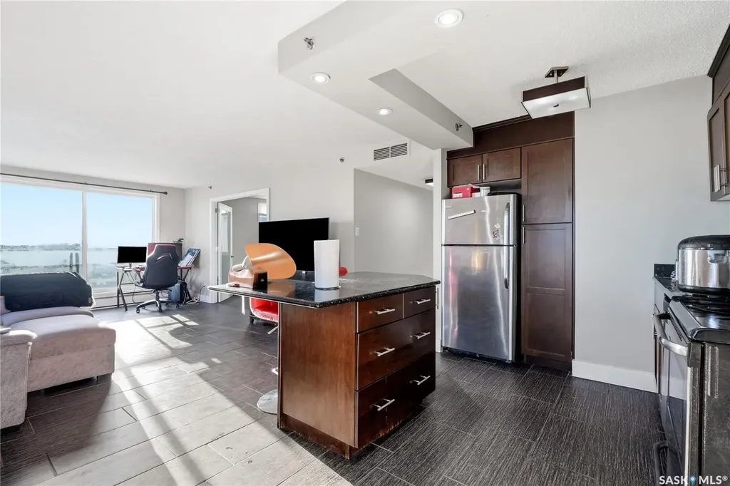 320 5th Avenue N Saskatoon SK S7K 2P5