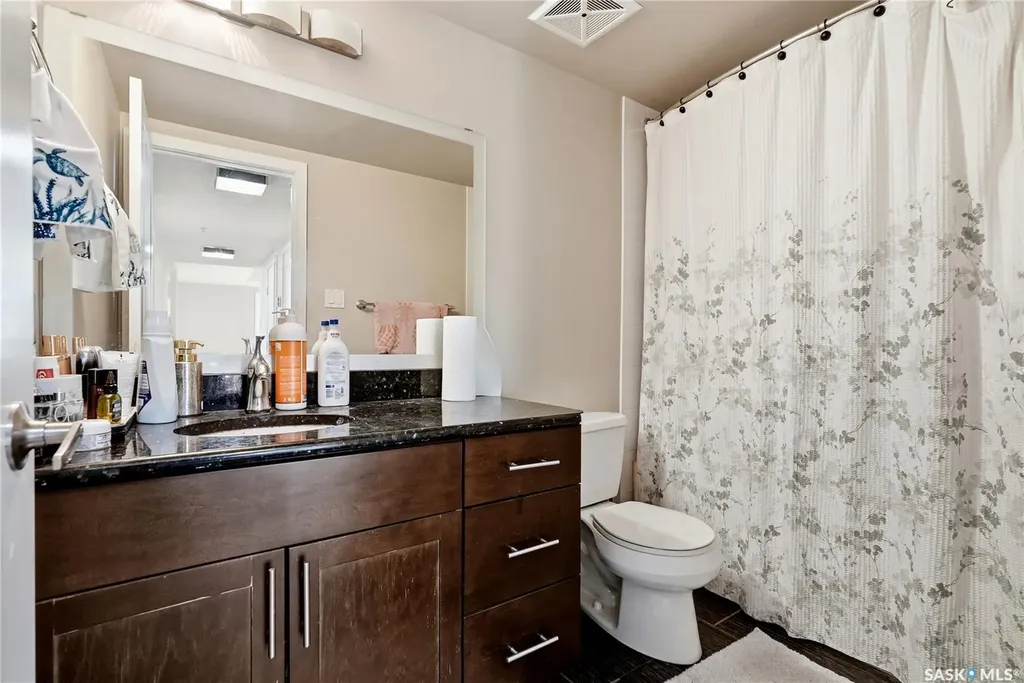 320 5th Avenue N Saskatoon SK S7K 2P5