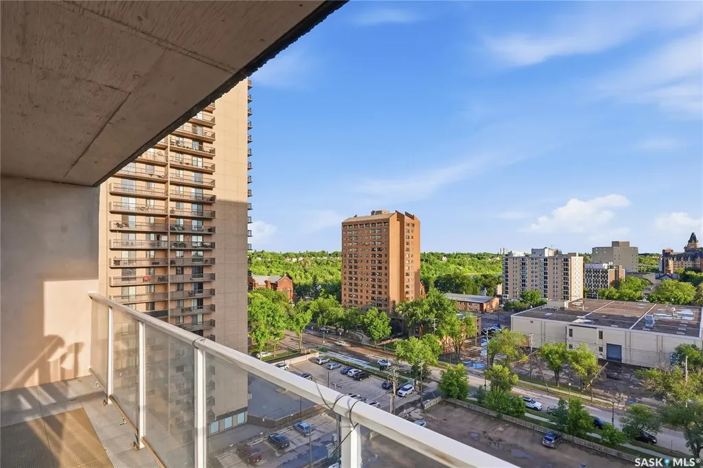320 5th Avenue N Saskatoon SK S7K 2P5