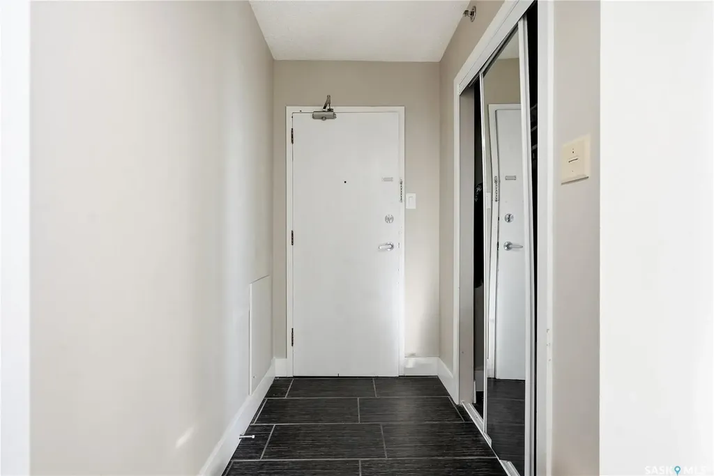 320 5th Avenue N Saskatoon SK S7K 2P5