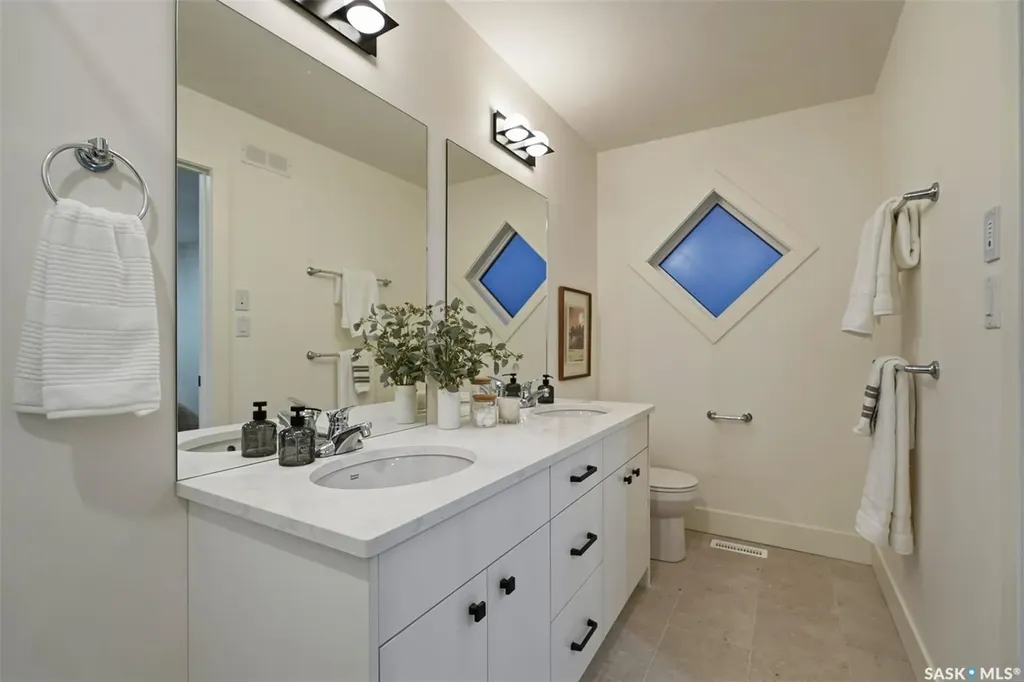 3220 11th Street W Saskatoon SK S7M 5M4