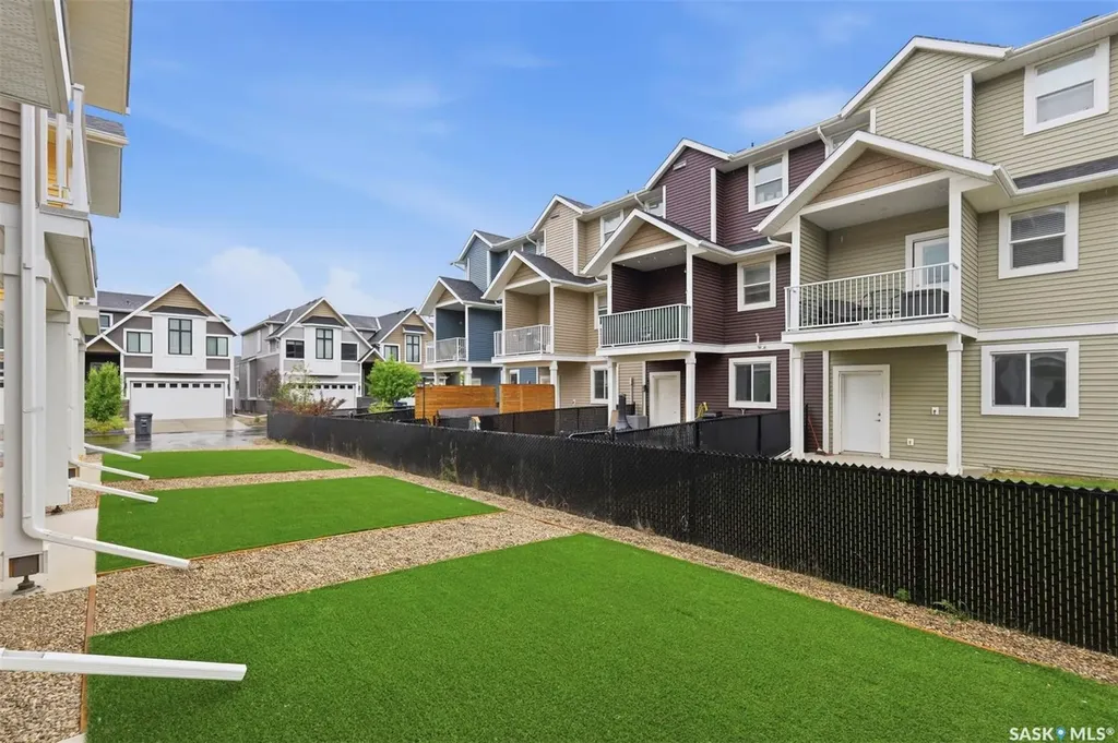 3220 11th Street W Saskatoon SK S7M 5M4