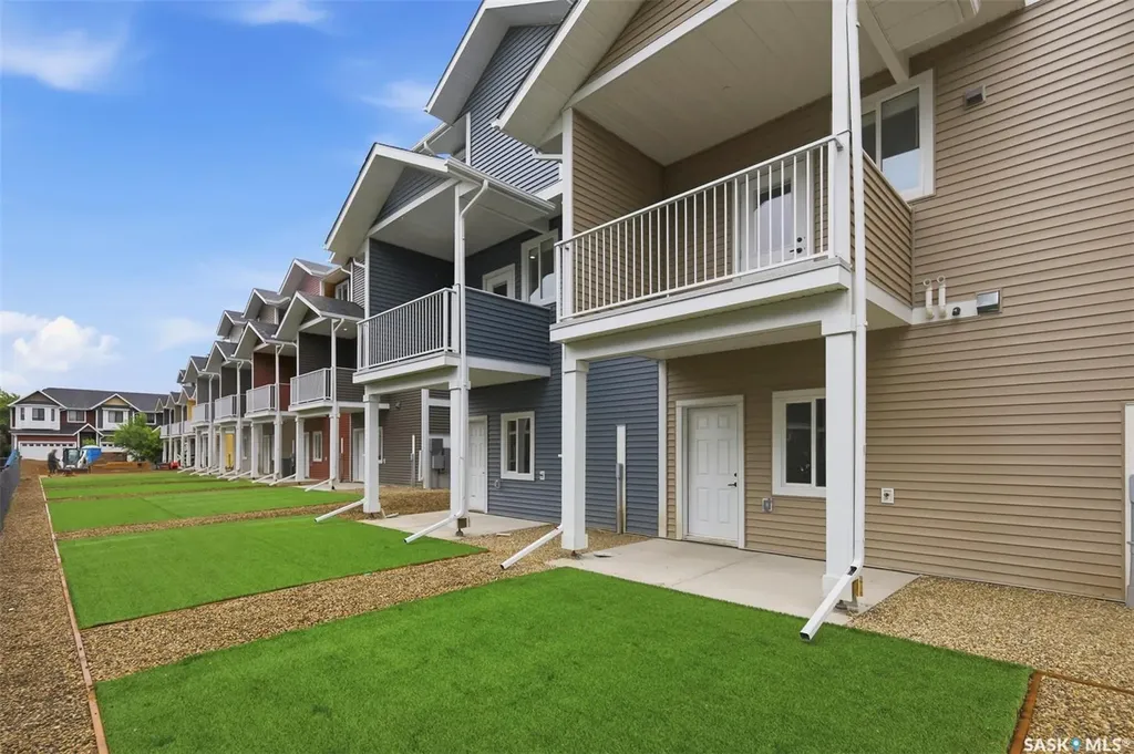 3220 11th Street W Saskatoon SK S7M 5M4