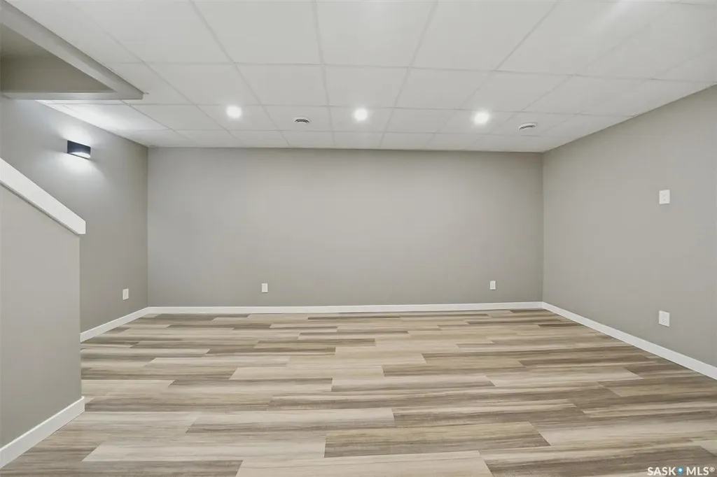 348 Mcormond Drive Saskatoon SK S7V 0W9