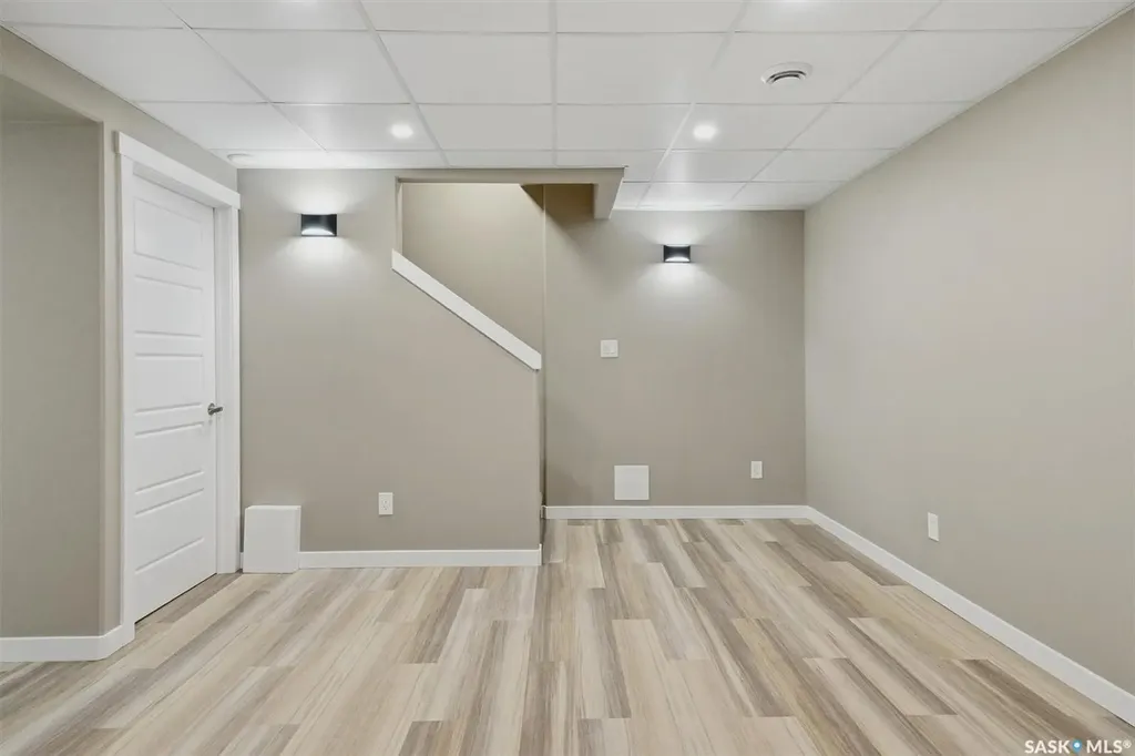 348 Mcormond Drive Saskatoon SK S7V 0W9