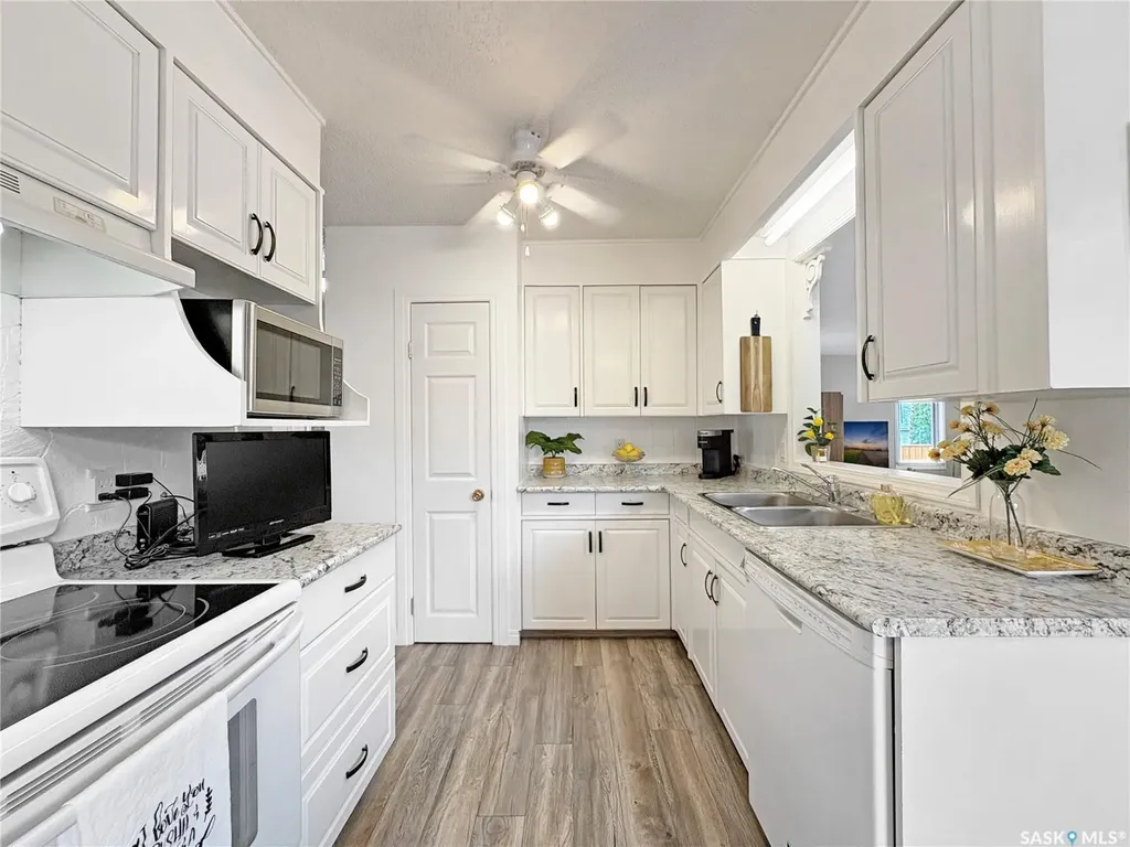 602 104th Street North Battleford SK S9A 1M8