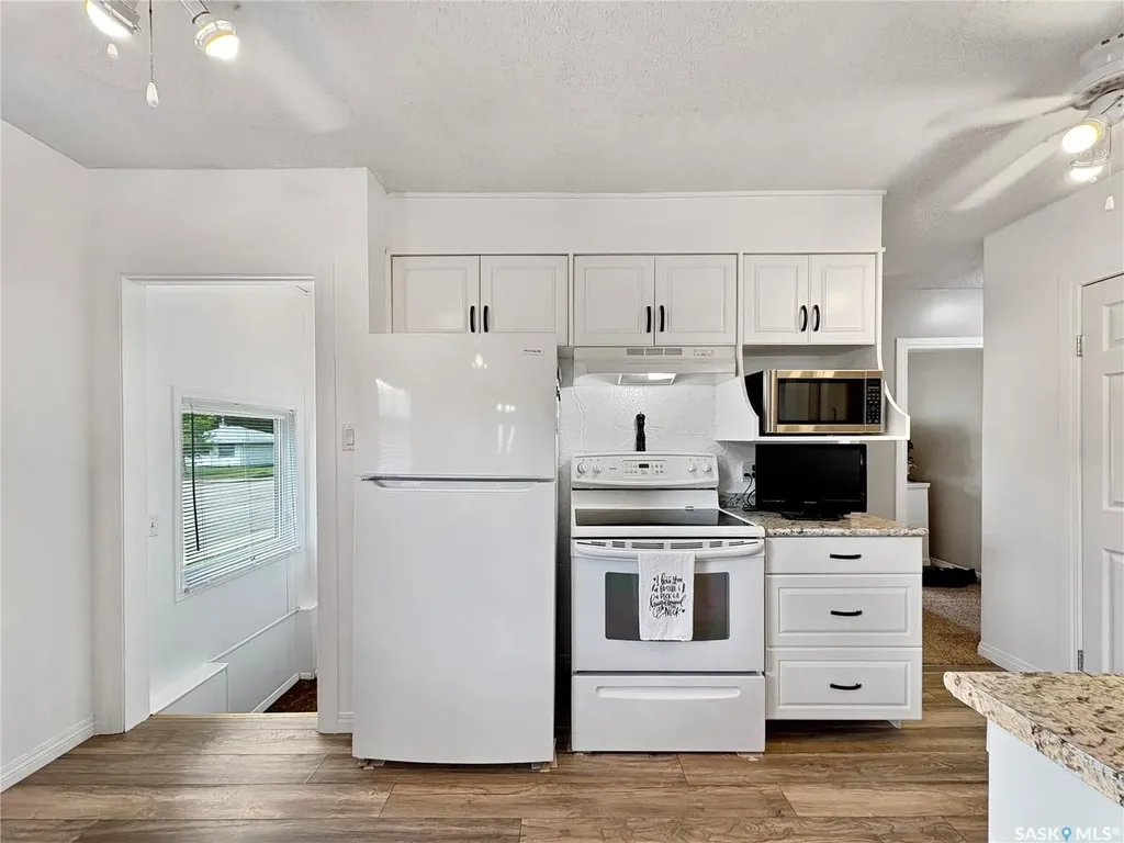 602 104th Street North Battleford SK S9A 1M8