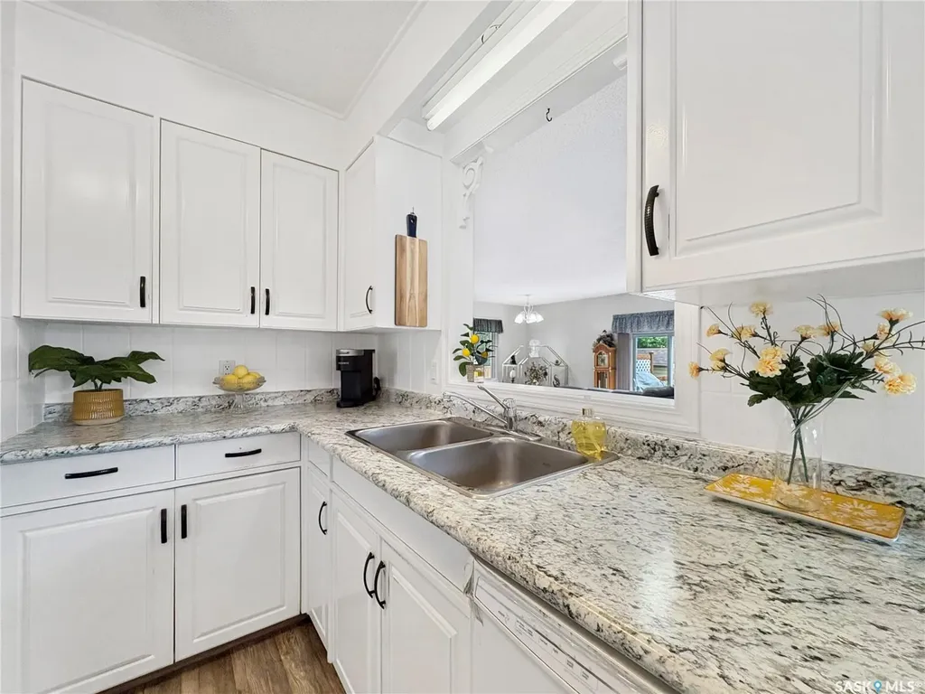 602 104th Street North Battleford SK S9A 1M8