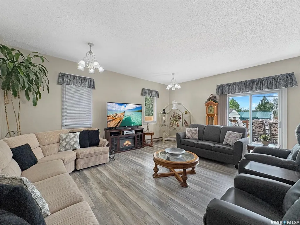 602 104th Street North Battleford SK S9A 1M8