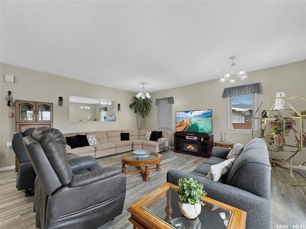 602 104th Street North Battleford SK S9A 1M8