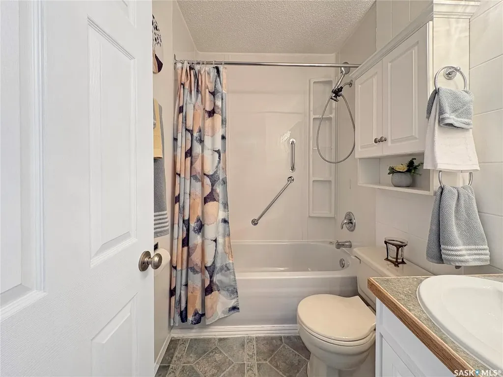 602 104th Street North Battleford SK S9A 1M8