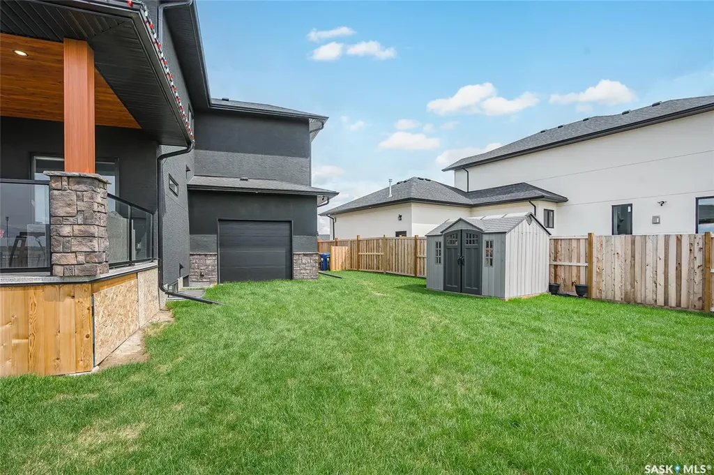 862 Bentley Manor Saskatoon SK S7L 6P4