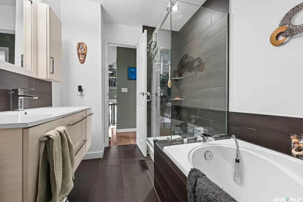 10 Bastedo Crescent Regina SK S4T 6X9