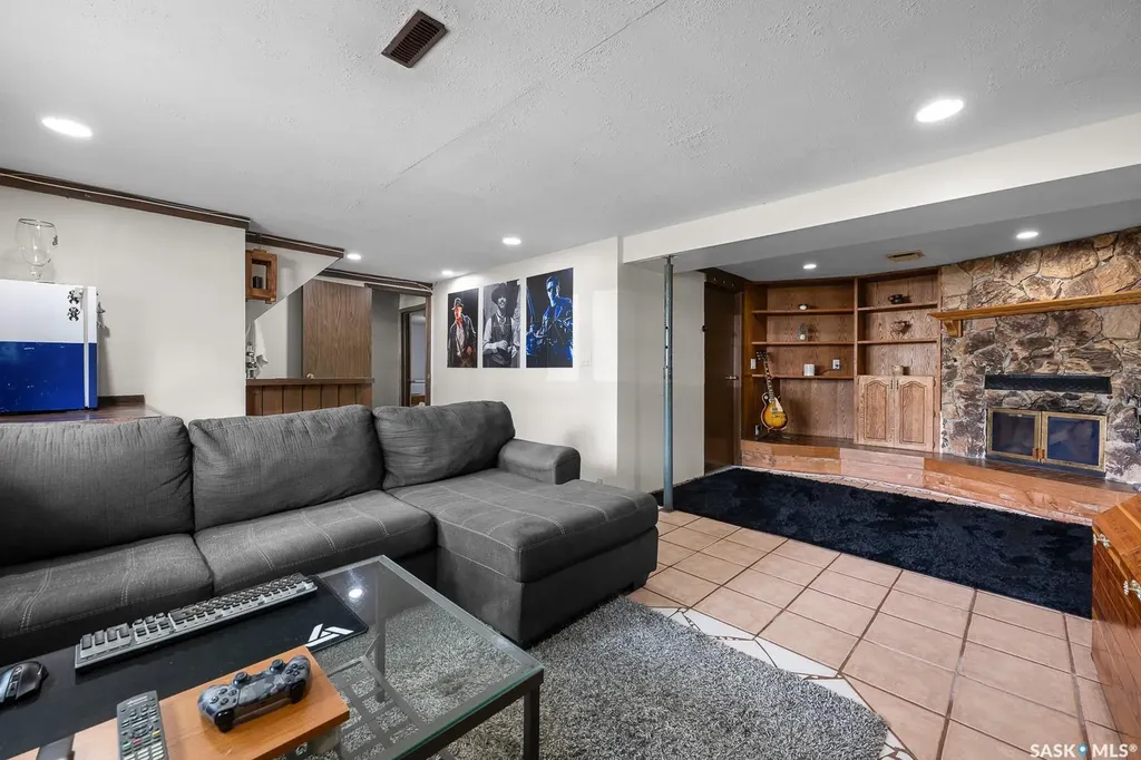 10 Bastedo Crescent Regina SK S4T 6X9
