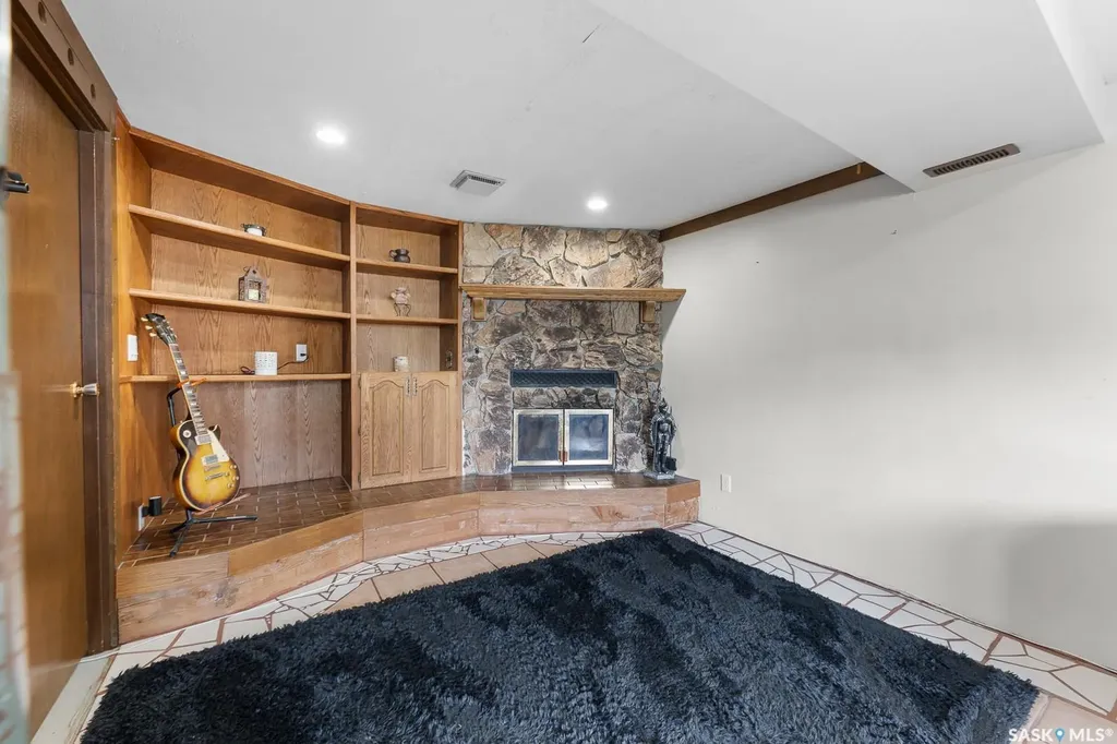 10 Bastedo Crescent Regina SK S4T 6X9