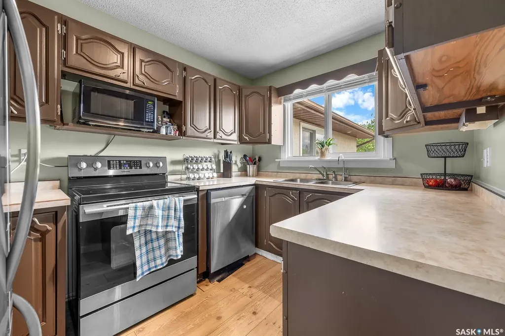 10 Bastedo Crescent Regina SK S4T 6X9