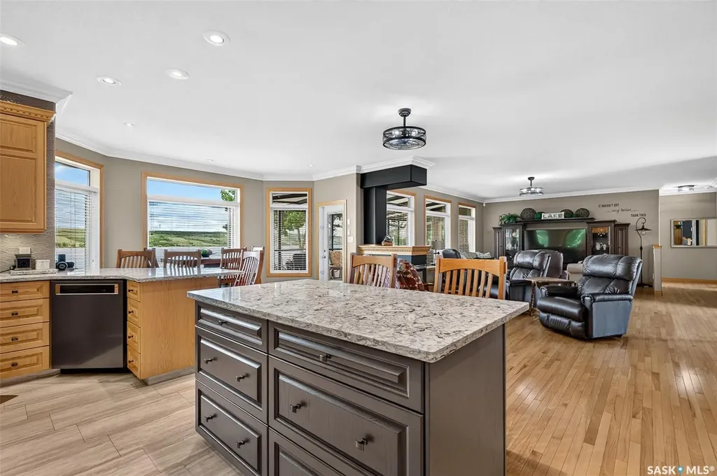 1232 Tatanka Drive Sun Valley SK S0C 4H0