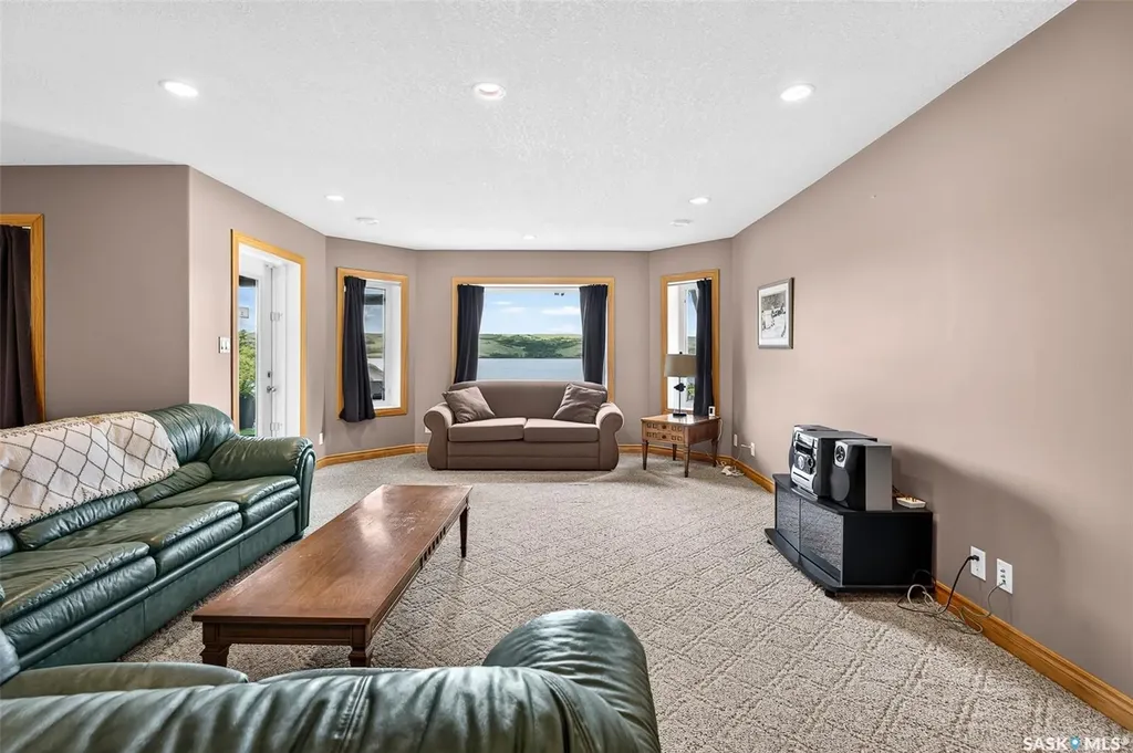 1232 Tatanka Drive Sun Valley SK S0C 4H0