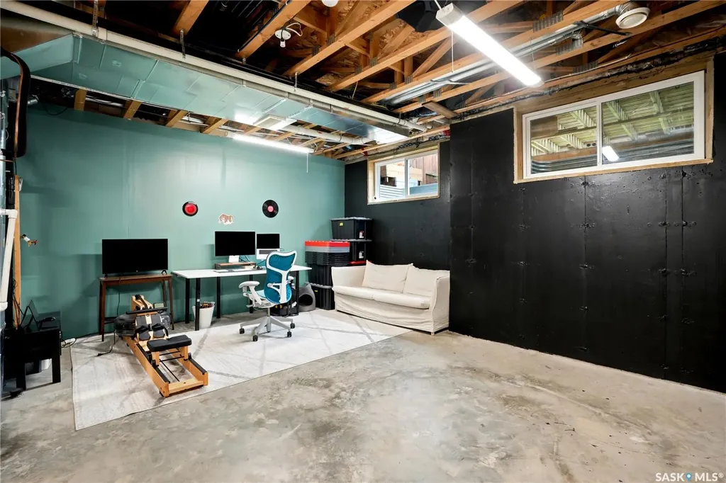 113 Salloum Crescent Saskatoon SK S7W 0V1