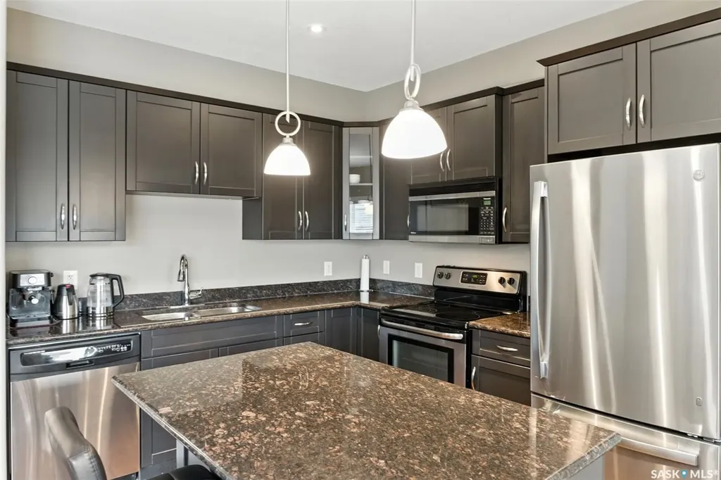 380 Willowgrove Lane Saskatoon SK S7W 0E5