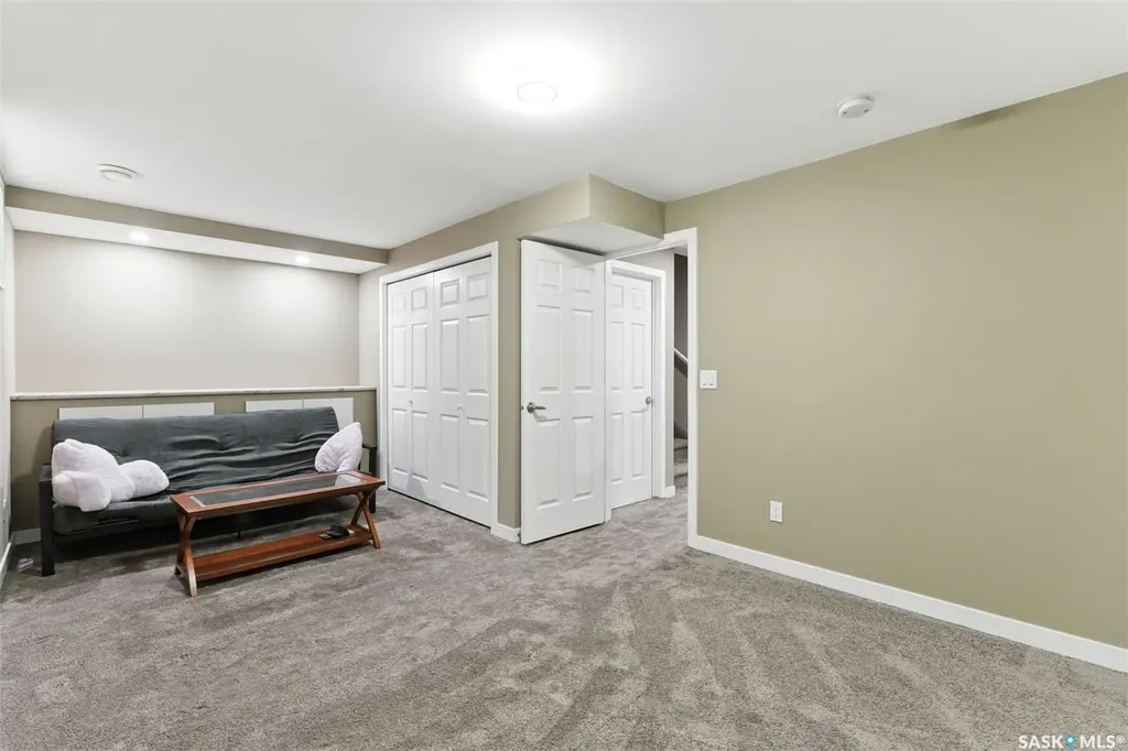 380 Willowgrove Lane Saskatoon SK S7W 0E5