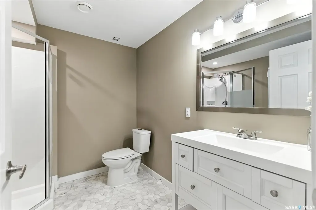 380 Willowgrove Lane Saskatoon SK S7W 0E5