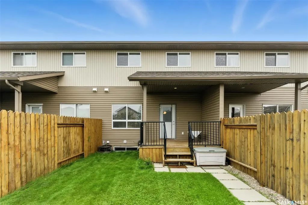 380 Willowgrove Lane Saskatoon SK S7W 0E5