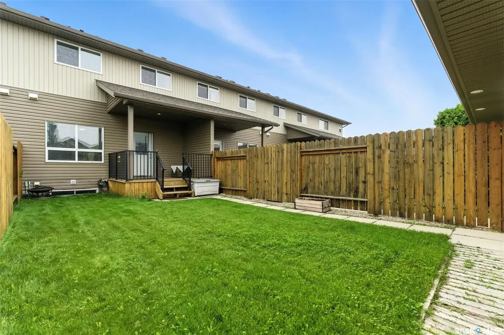 380 Willowgrove Lane Saskatoon SK S7W 0E5