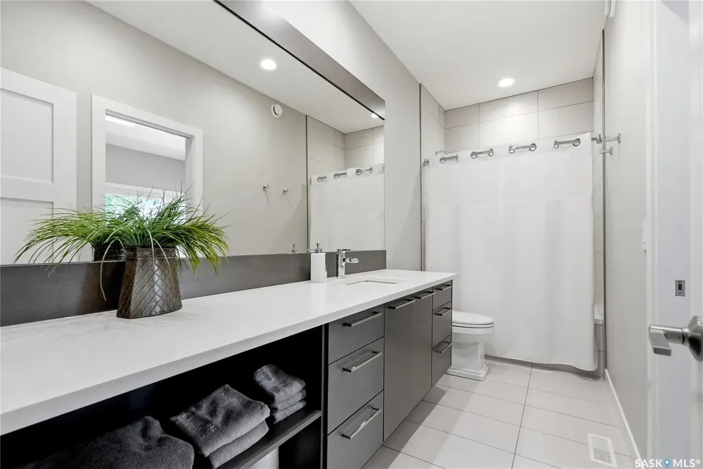 214 Skeena Crescent Saskatoon SK S7K 4G8