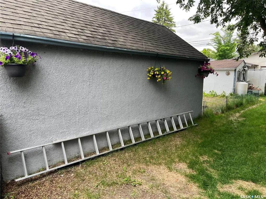 2322 Reynolds Street Regina SK S4N 3N5