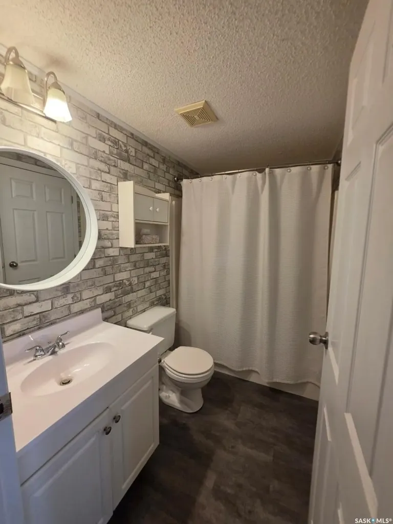 180 10th Street Buena Vista SK S2V 1B1