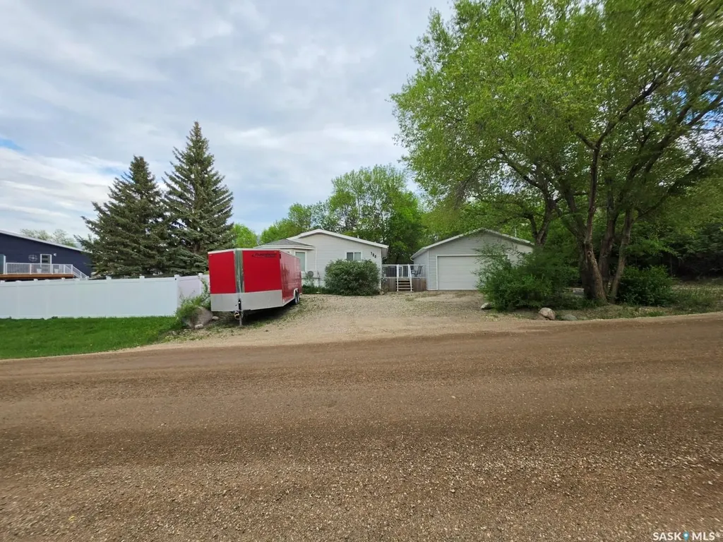 180 10th Street Buena Vista SK S2V 1B1