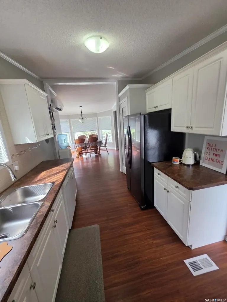 180 10th Street Buena Vista SK S2V 1B1