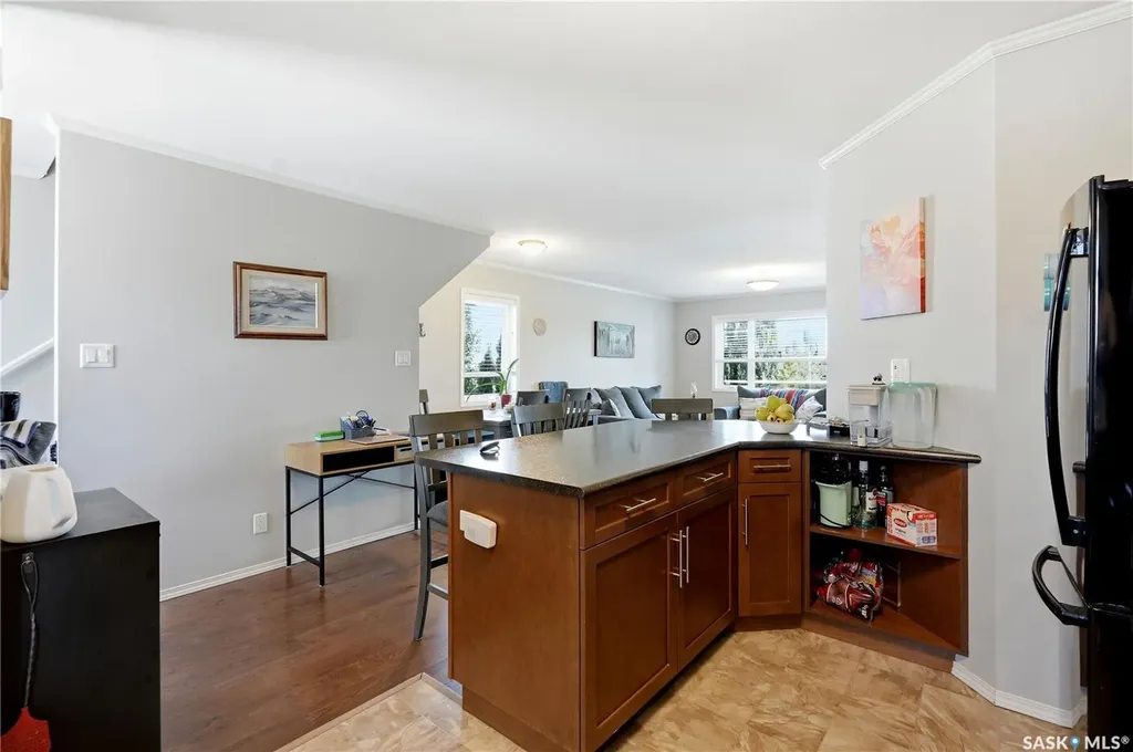 275 Pringle Lane Saskatoon SK S7T 0T5