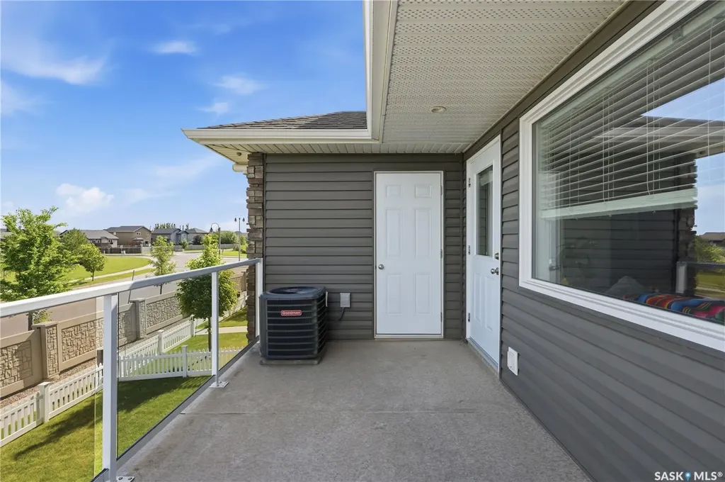 275 Pringle Lane Saskatoon SK S7T 0T5