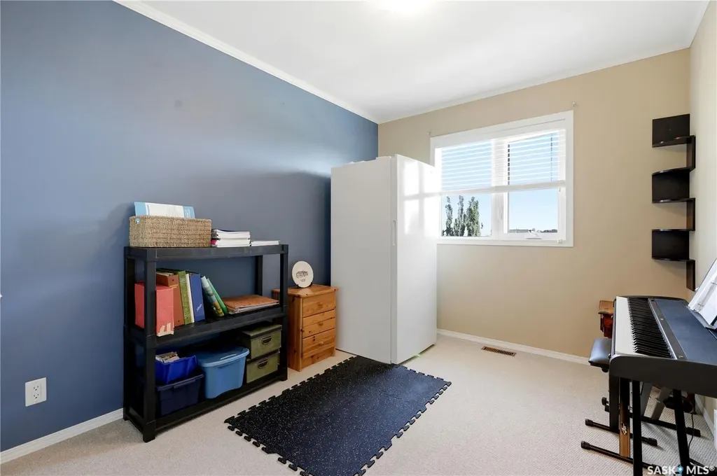 275 Pringle Lane Saskatoon SK S7T 0T5