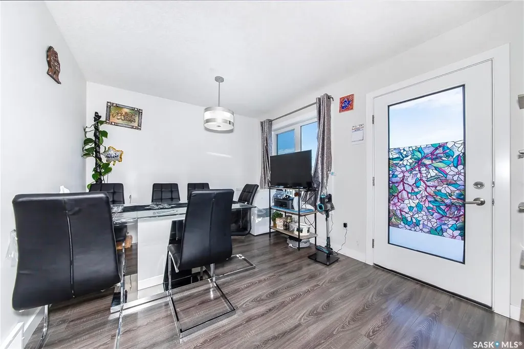 4166 Diefenbaker Drive Saskatoon SK S7I 6W8