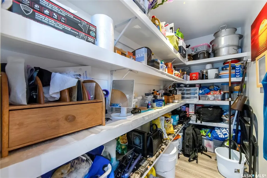 4166 Diefenbaker Drive Saskatoon SK S7I 6W8