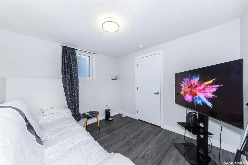 4166 Diefenbaker Drive Saskatoon SK S7I 6W8