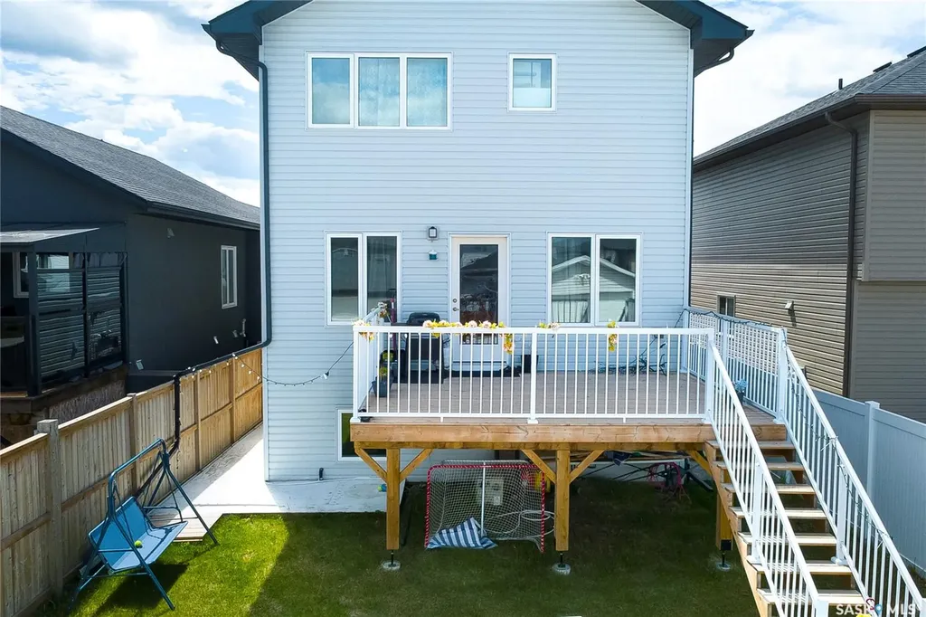 4166 Diefenbaker Drive Saskatoon SK S7I 6W8