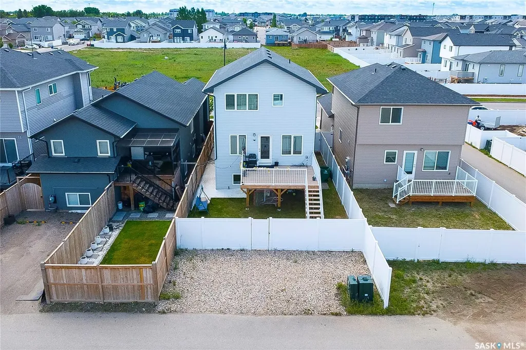 4166 Diefenbaker Drive Saskatoon SK S7I 6W8