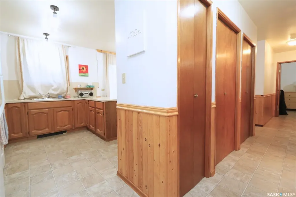 808 Potter Place Good Lake Rm No. 274 SK S0A 0L0