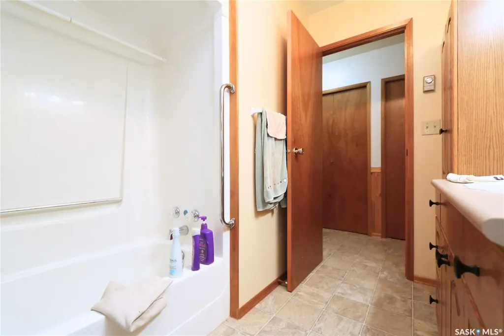 808 Potter Place Good Lake Rm No. 274 SK S0A 0L0