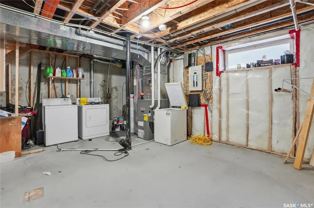 802 K Avenue N Saskatoon SK S7L 2N1