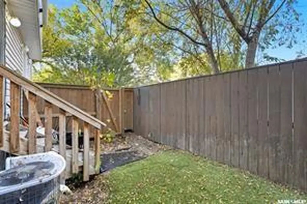 802 K Avenue N Saskatoon SK S7L 2N1