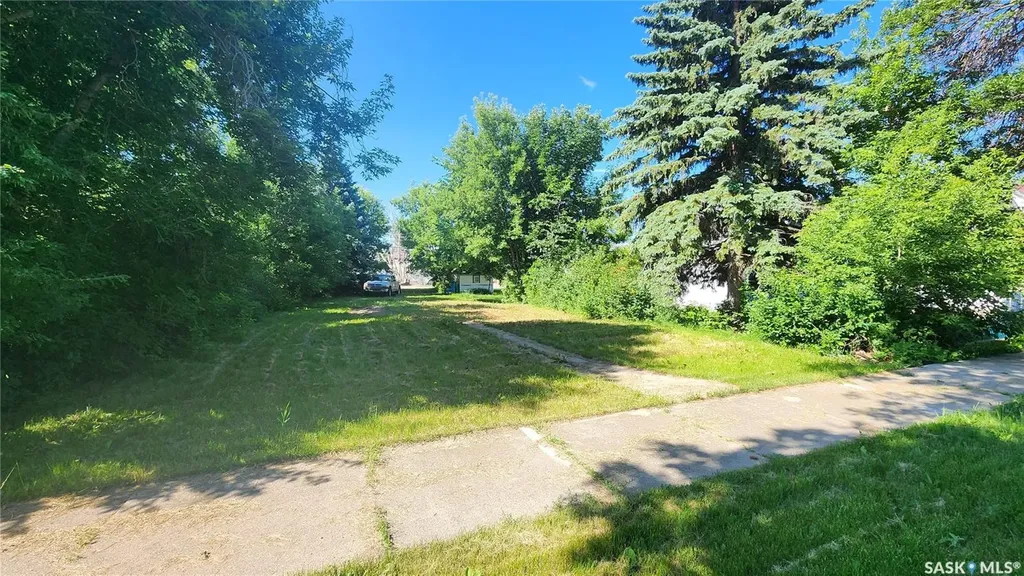 131 5th Avenue Melville SK S0A 2P0