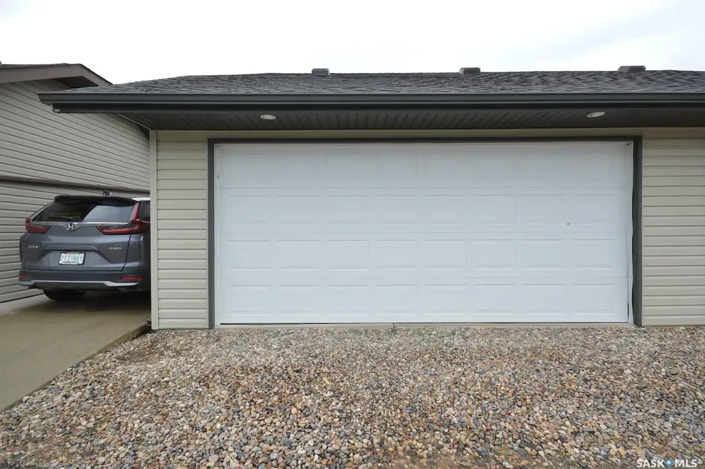 1018 Willowgrove Crescent Saskatoon SK S7W 0H7